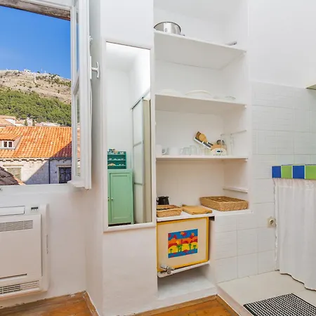 Arty In The Heart Of By Irundo Apartment *